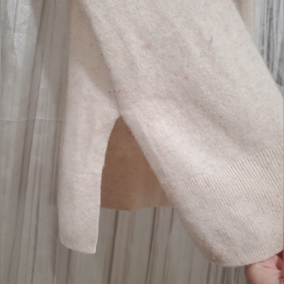 Club Monaco 100% Cashmere Blush Pink Sweater - Picture 6 of 11